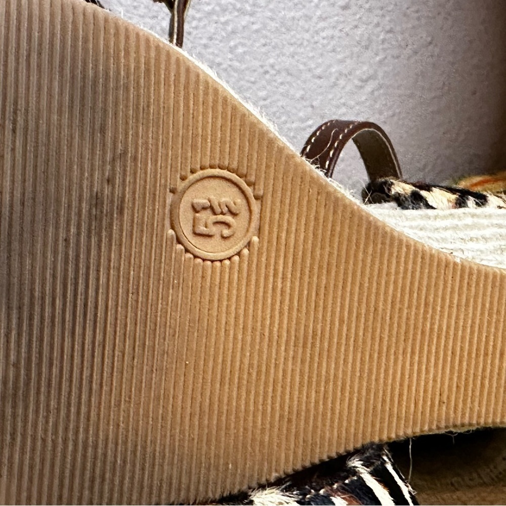 Nine West Leather Leopard Print Calf Hair Espadrille Wedge Sandals​​​ - Picture 8 of 8